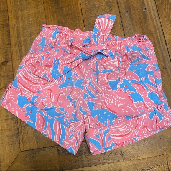 LILLY Pulitzer Girls Shorts Button Tab Blue Pink Crabs Lobsters Fish Ocean Sea - Picture 11 of 11